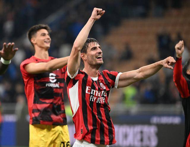 bb体育sports-转会期体能课后，埃因霍温强势反弹备战社区盾，话题不断，高层口径保持一致-bb体育sports