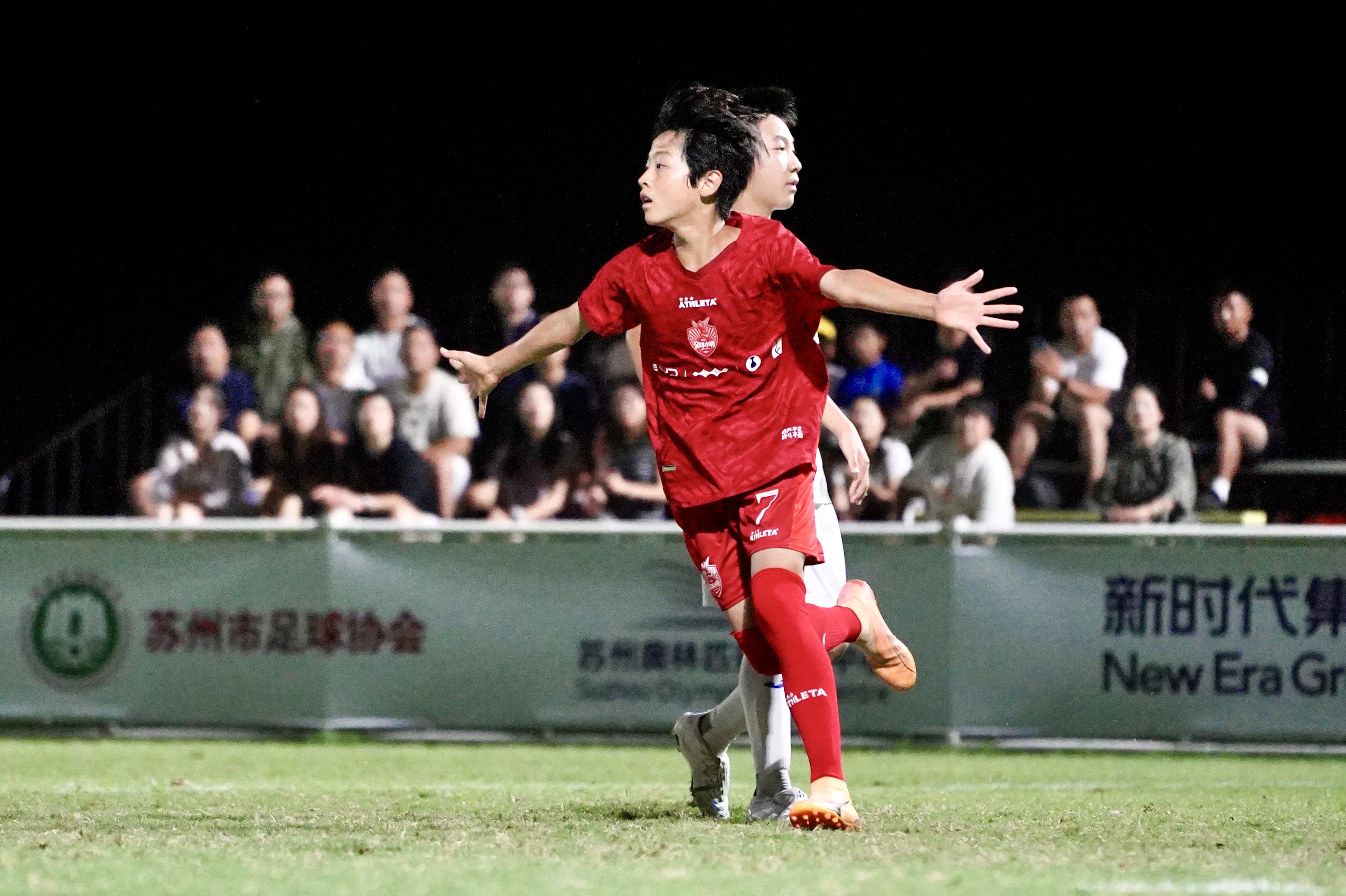 贝博体育-成都蓉城转会期战术微调；志在德国杯名次提升；信心回归；身体对抗强度拉满-贝博体育